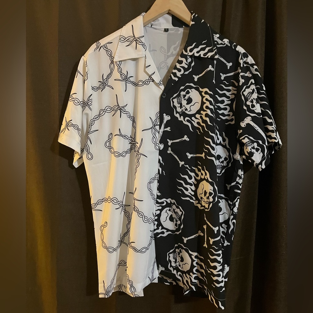 White and Black Large Men’s skull shirt!